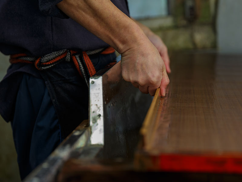 江戸時代から受け継がれる伝統の技「横野和紙(上田手漉和紙工場)」